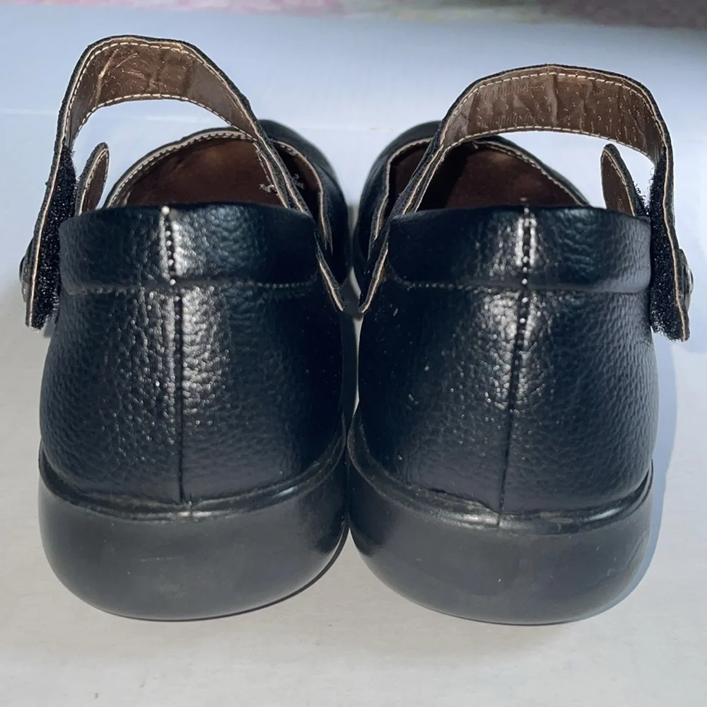 Pierre Dumas  Shoes - Black - Size 8